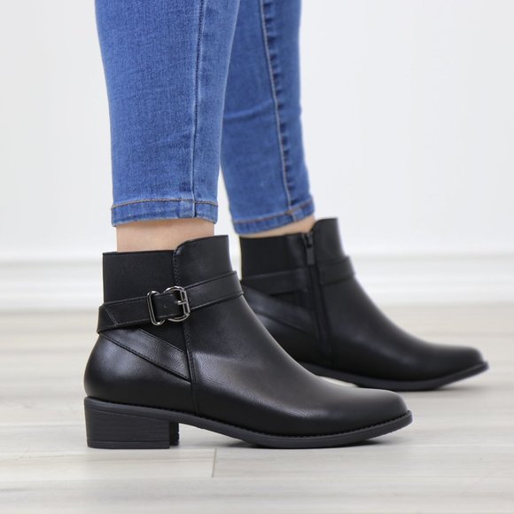 Black Synthetic Leather Chelsea Round Toe Low Heel Ankle Boots - Picture 3 of 12